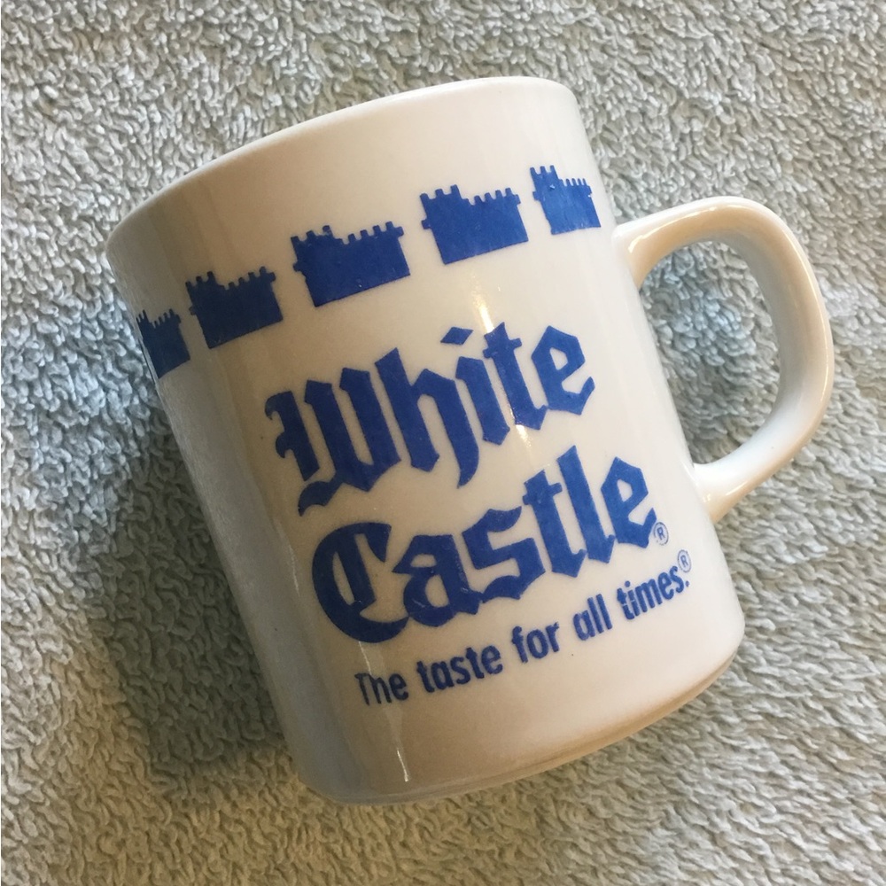 WHITE CASTLE COFFEE Mug 8-10 oz. Blue & White Very good condition